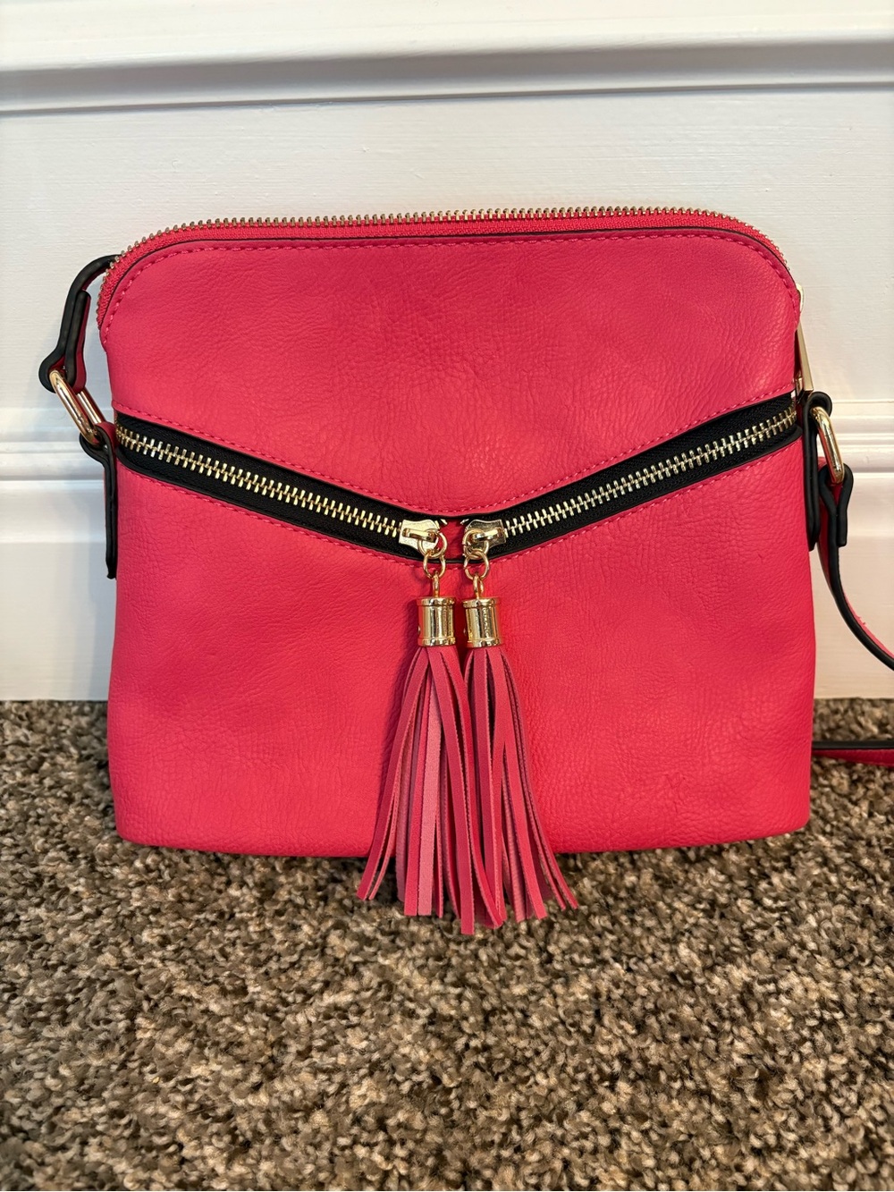 Fuchsia Tassel Leatherette Crossbody Bag with Gold Hardware